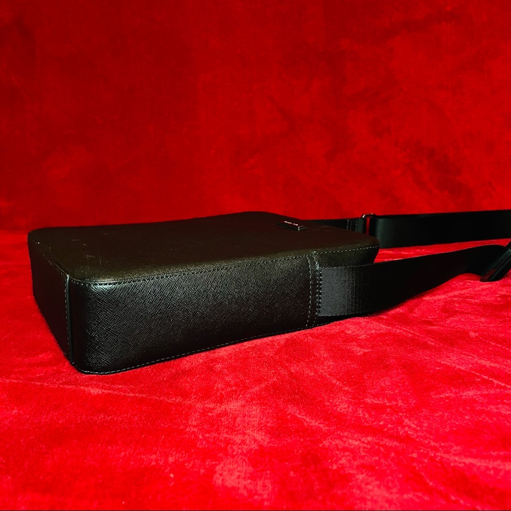 Michael Kors Men’s Andy Flight Bag Black Crossbody - Picture 9 of 15